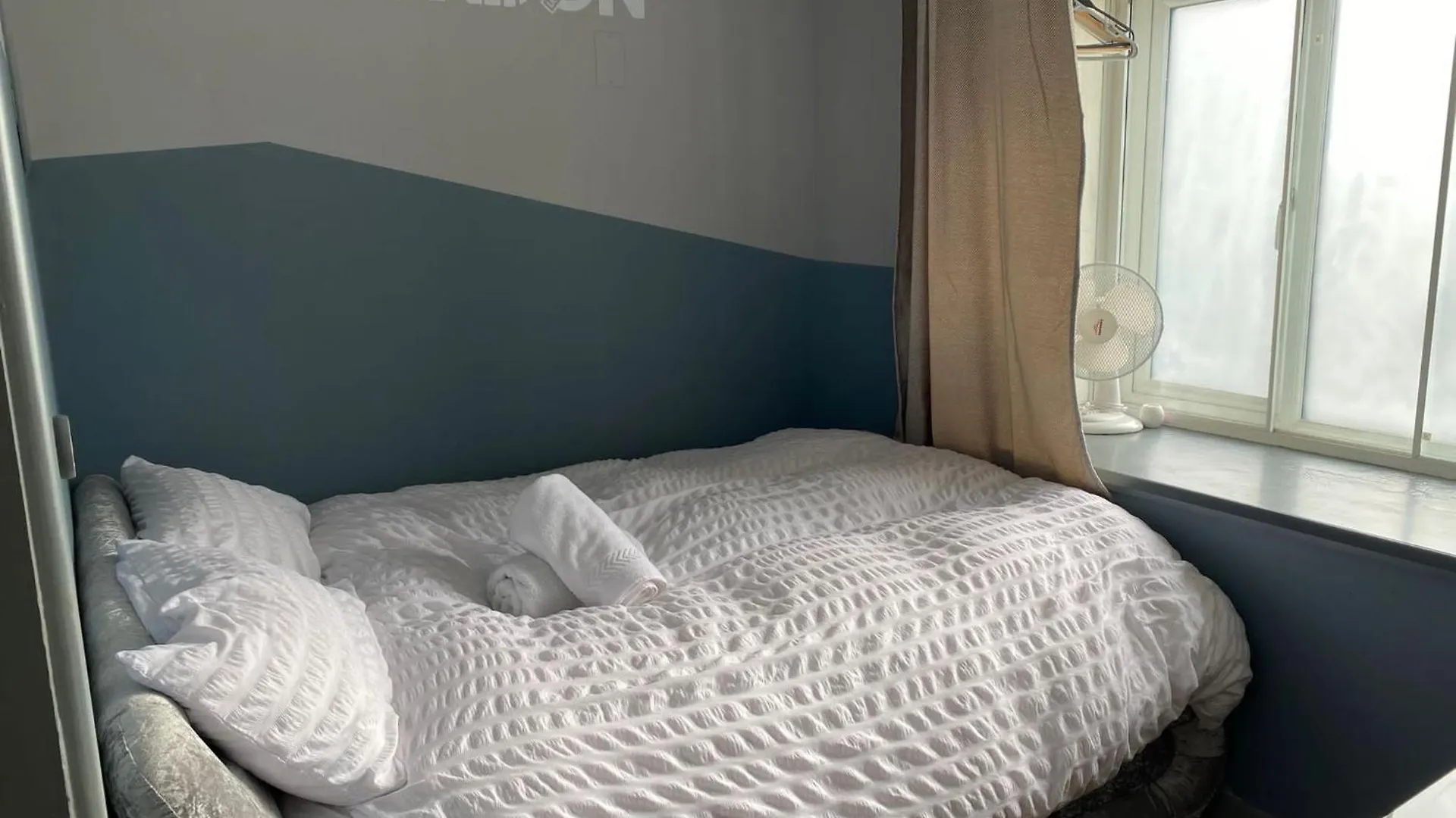 Luxurious Soft Water Air Conditioning Tv 5 Bed Arcade House London 0*,